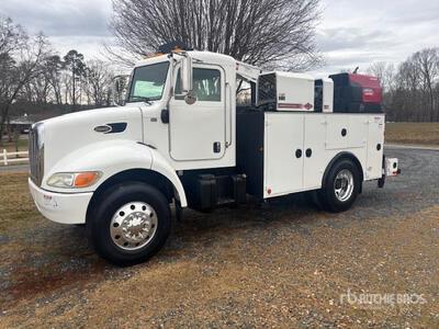 2007 Peterbilt 335 Service Truck