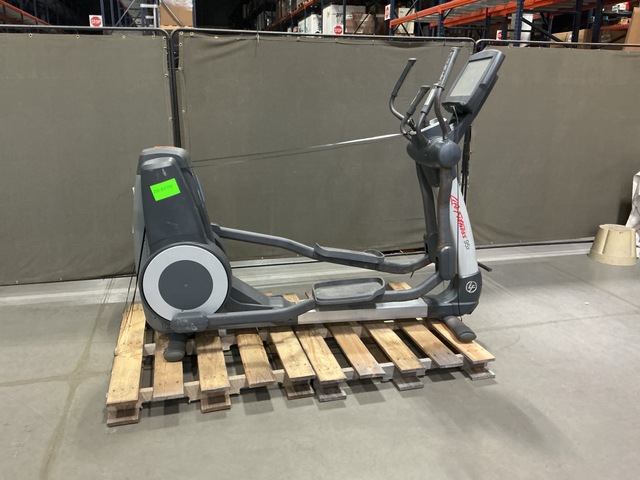 Life Fitness 95X Elliptical