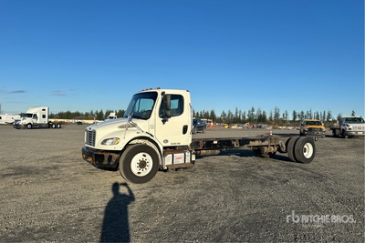 2015 Freightliner M2 4x2 Fahrgestell