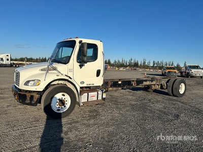 2015 Freightliner M2 4x2 Cabina y chasis