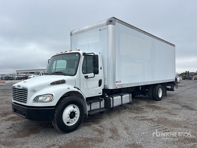 2012 Freightliner M2106 4x2 Autocarro furgonato