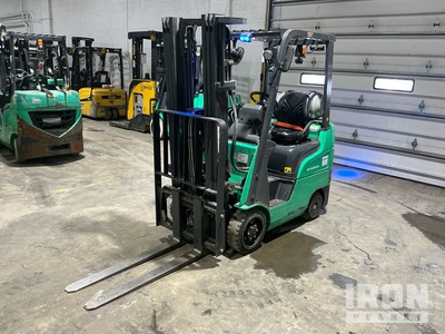 Mitsubishi FGC15N 2500 lb Cushion Tire رافعة شوكية