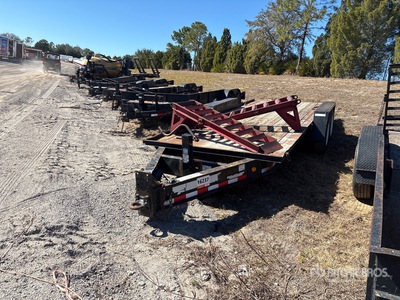 2015 Towmaster T-14D 18 ft T/A Equipment Trailer