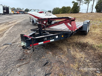2015 Towmaster T-14D Equipment Trailer