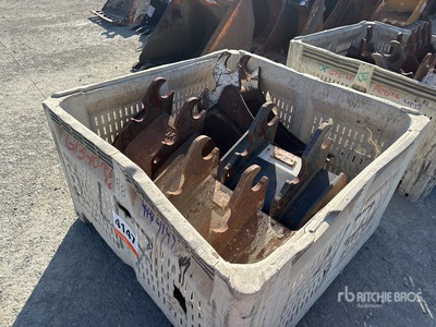 Quantity of (4) Kubota Bucket