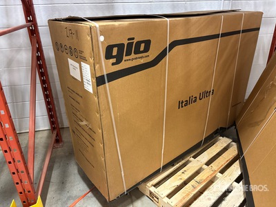 2024 GIO Iltalia Ultra Electric White Scooter