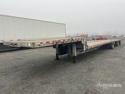 2019 Reitnouer 53 ft T/A Spread Axle Step Deck Trailer