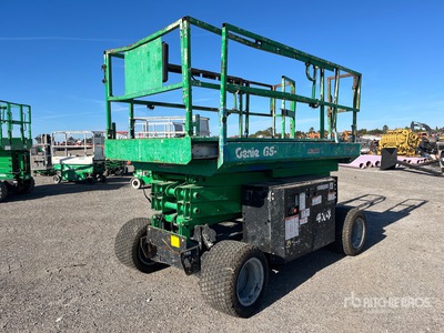 2016 Genie GS-2669 RT 4x4 Diesel Scissor Lift