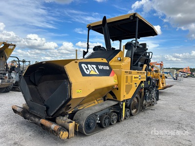 2019 Cat AP555F Track Asphalt Paver