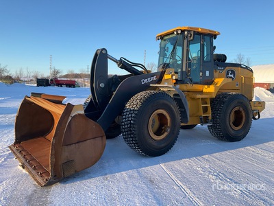 2022 John Deere 644P Pala cargadora