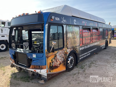 2006 New Flyer C40LFR Transit Bus