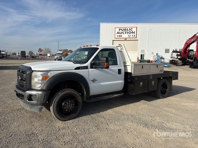 2015 Ford F-550 XL 4x4 平台トラック