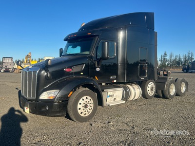 2019 Peterbilt 579 8x4 تراكتور شاحنة بسقف (ثلاثى المحور)