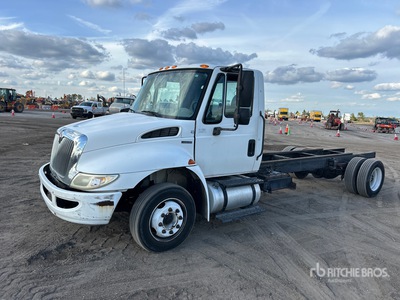 2010 International 4300 4x2 Fahrgestell