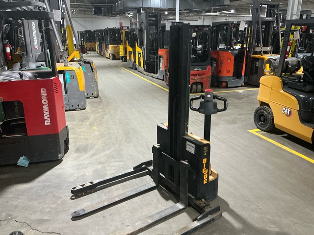 2022 Big Joe S22-62 2200 lb Electric Stacker