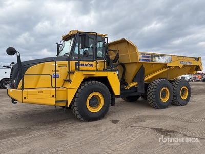 2023 Komatsu HM300-5 Knickgelenkter Muldenkipper