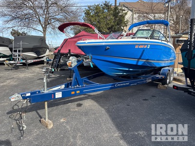 2017 Chaparral 227Si Bowrider Boat w/2015 Heritage Custom Trailer Crown line E6 Trailer