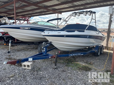2005 Crownline 216 21 ft Bowrider Boat w/ Trailer