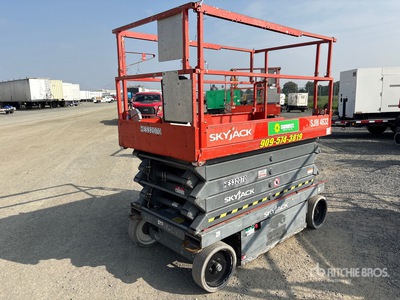 2014 Skyjack SJ4632 Electric Scissor Lift