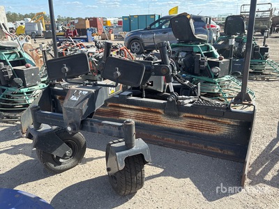 2017 Cat BB124 98 in Skid Steer Box Blade