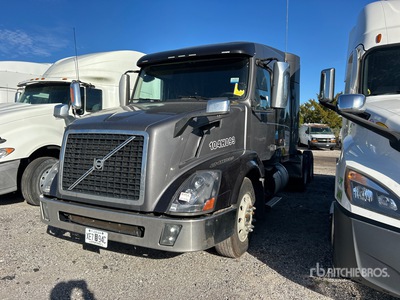 2016 Volvo VNL430 6x4 3- Achs Sattelzugmaschine mit Schlafkabine