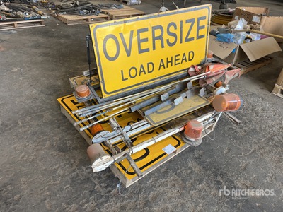 Quantity of Oversize Signs & Brackets その他 - 機械部品