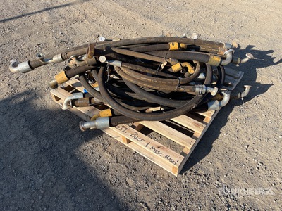 Quantity of Hydraulic Hoses بنود متنوعة - قطع المعدات - Fits Cat 637