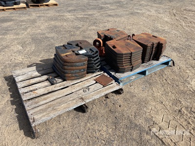 Quantity of أوزان الجرارات - Fits Cat 85D Challenger