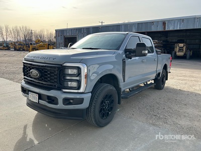 2025 Ford F-250 4x4 Crew Cab Ophalen