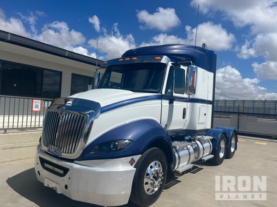 2016 International ProstarS 3- Achs Sattelzugmaschine mit Schlafkabine