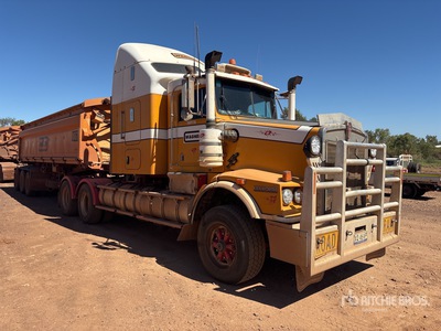 2012 Kenworth T659 6x4 T/A Slaapcabine Trekker