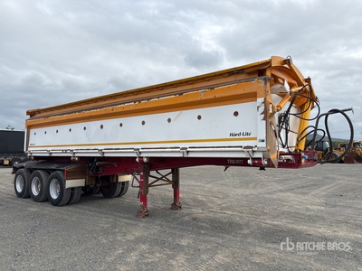 2018 Roadwest 8.5 m Tri/A Hard-Lite Remorque à benne latérale