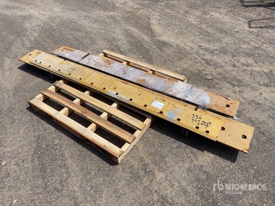 Quantity of Krawędź tnąca - Fits Cat 336 Silt Bucket Edge