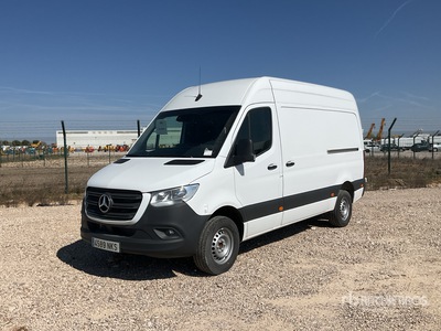 2023 Mercedes Benz Sprinter 417 CDI Cargo Van (Unused)
