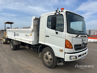 2005 Hino 6D1J 4x2 S/A Dump Truck