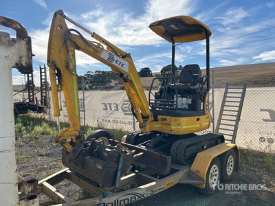 2022 Komatsu PC18MR-3 を見 Mini Excavator