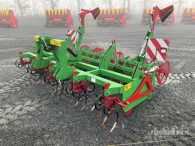 2024 Baselier 4GKS 310  Potato Hiller