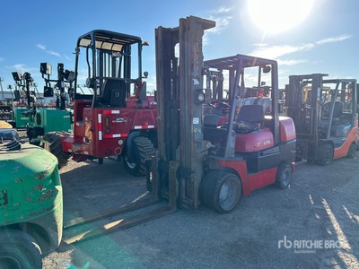 1997 Toyota 52-6FGCU45 8900 lb Cushion Tire Chariot Élévateur