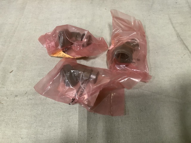 (162) Bell Helicopter 30-269-1P21F12 Connector Adapters
