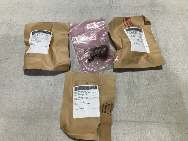 (21) Bell Helicopter 30-269-3P16F05 Connector Adapters