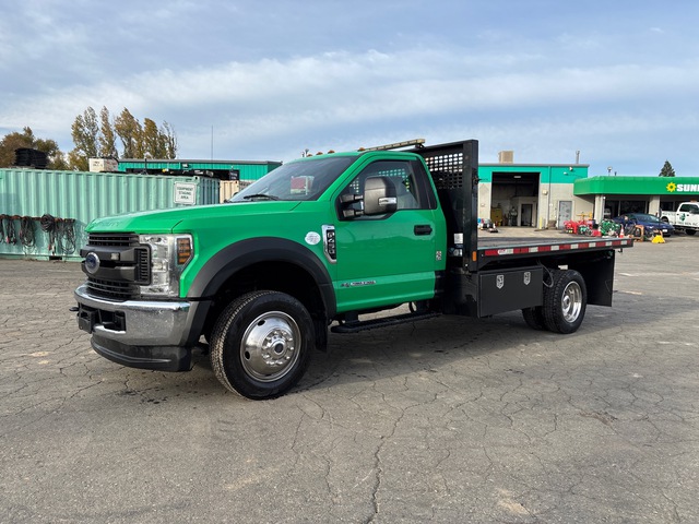 2019 Ford F-450 XL 4x4 Flatbed Truck