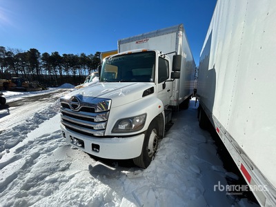 2021 Hino 268 4x2 Moving Furgoneta caja cerrada