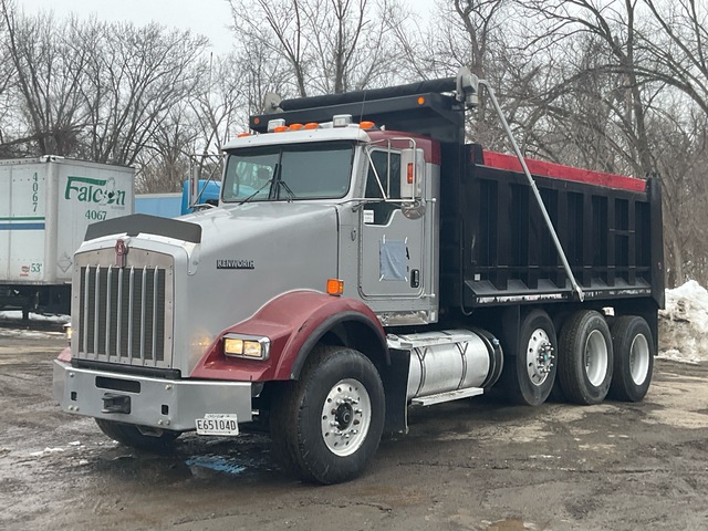 2013 Kenworth T800 8x4 Tri/A Dump Truck