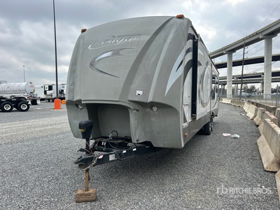 2012 Keystone Cougar 34 ft T/A Travel Trailer