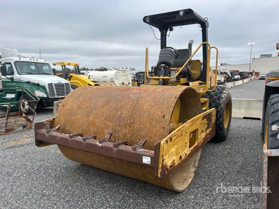 2008 Cat CS54 Gladde trommelpers