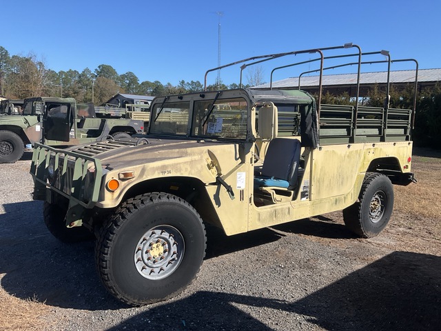 1993 AM General M1097 HMMWV 2 Door Soft Top w/Truck Body