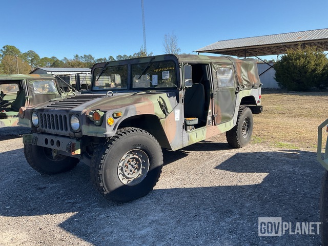 AM General M1097R1 HMMWV 4 Door Soft Top w/Truck Body