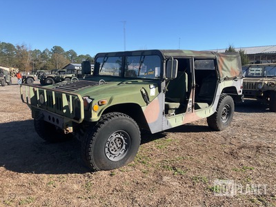AM General M1097R1 HMMWV 4 Door Soft Top w/Truck Body