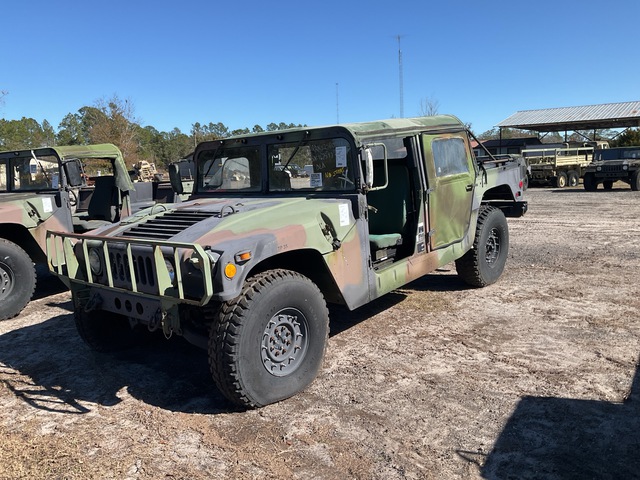 1995 AM General M1097R1 HMMWV 4 Door Soft Top w/Truck Body