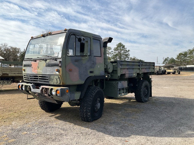 1998 Stewart & Stevenson M1078 LMTV 4x4 Cargo Truck